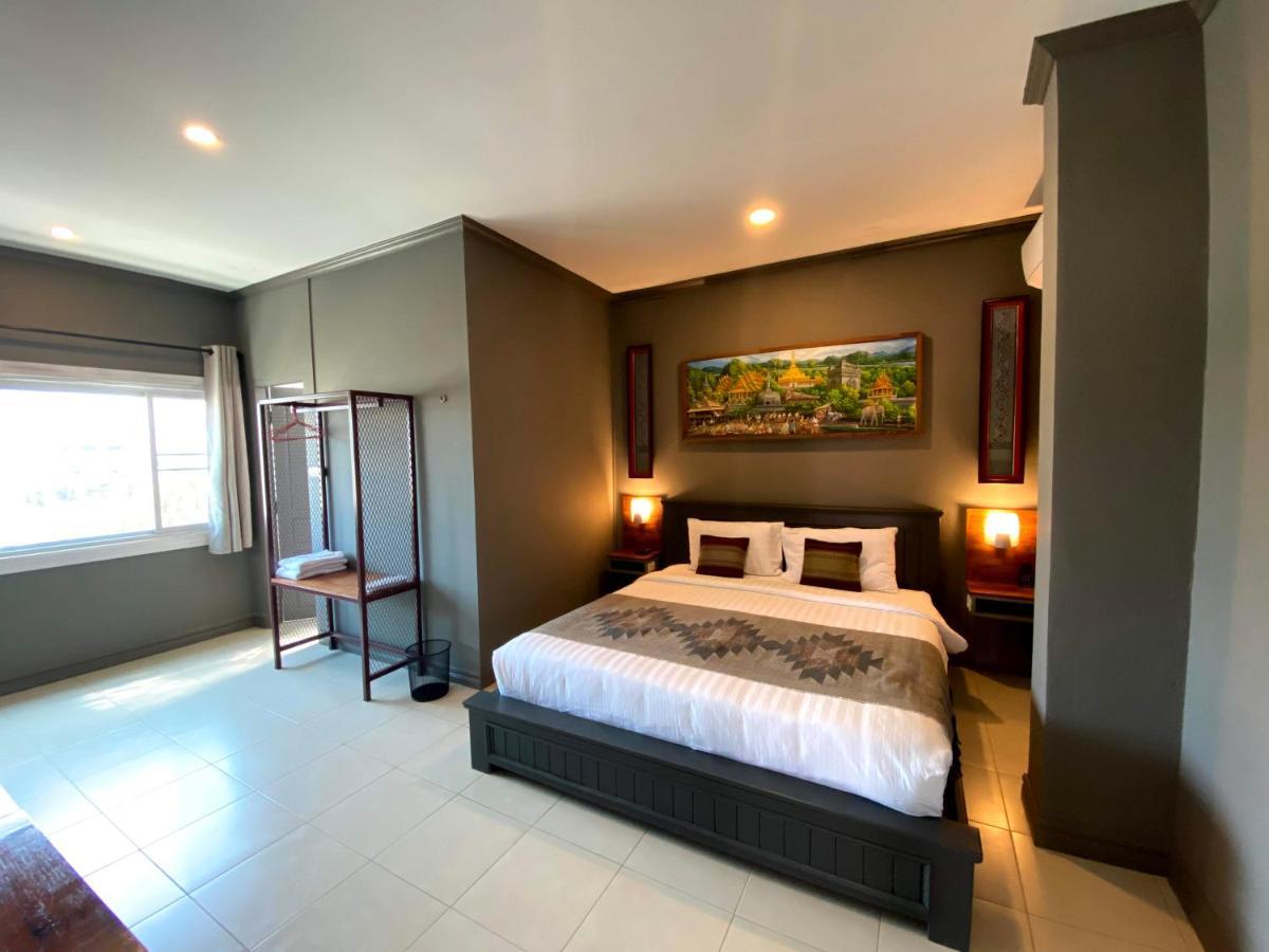 Patuxay Place Vientiane Eksteriør billede
